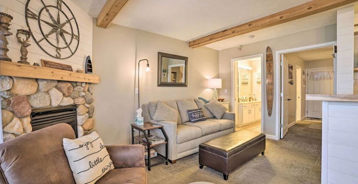 Portage Point Resort (Portage Point Inn) - Web Listing (newer photo)